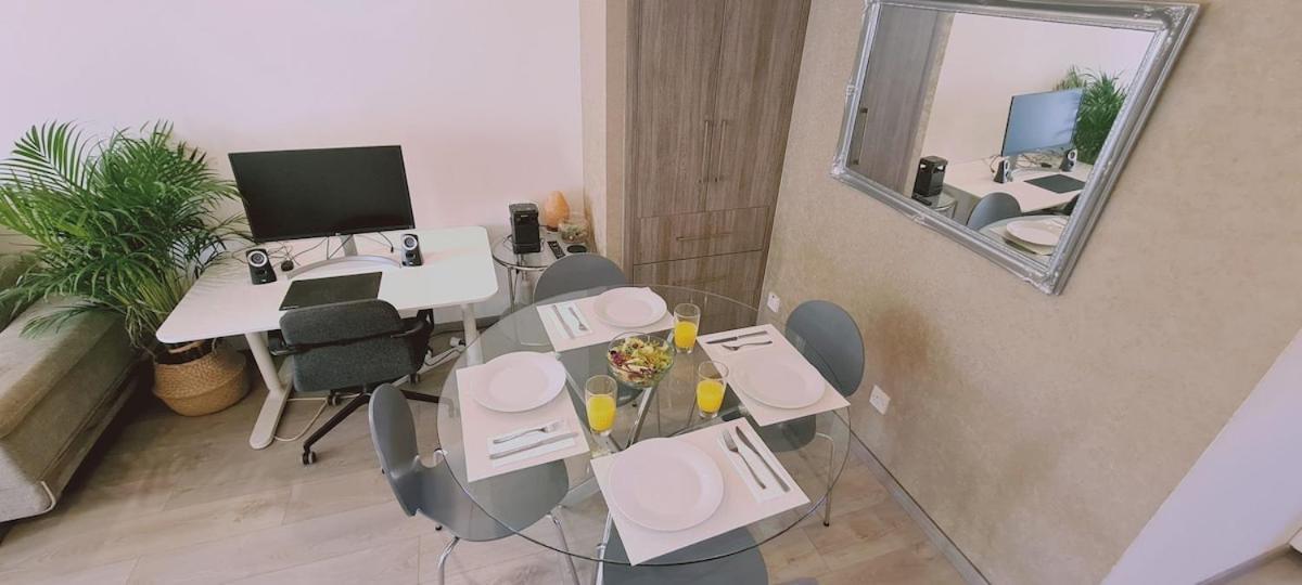 Stay Downtown Retreat Limassol Exterior photo